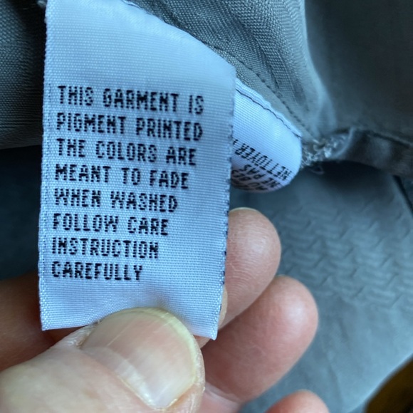 100% Silk Grey-on-Grey TOMMY BAHAMA Hawaiian Style Shirt Size XXL - Picture 12 of 13